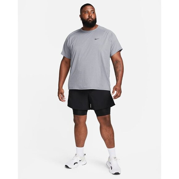 Nike Ready Men's Grey Dri-FIT Short-Sleeve Fitness Shirt - Picture 3 of 9